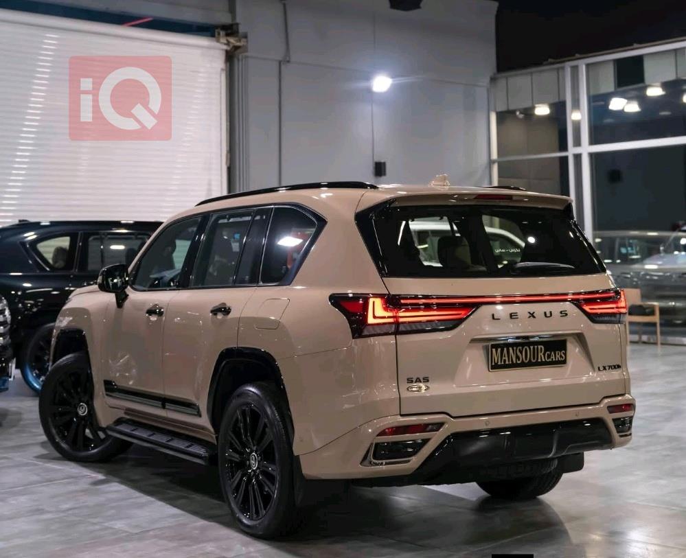 Lexus LX